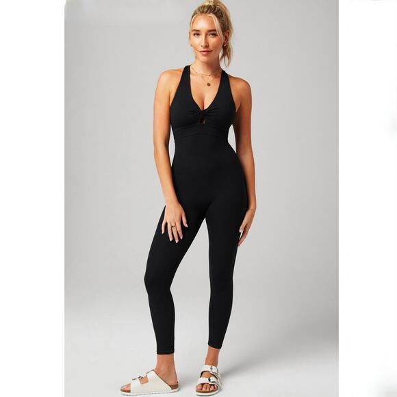 Fabletics Pants - NWT Fabletics Pure Luxe Oasis Twist Front Pocket 7/8 Jumpsuit - Black - Size S
